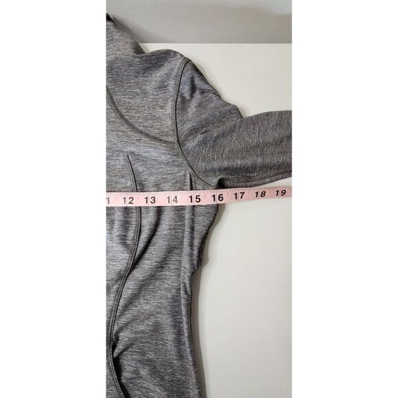 Lululemon Define Pullover Jacket Women's Size 6 Half Zip Long Sleeve, Thumbholes - Picture 5 of 7